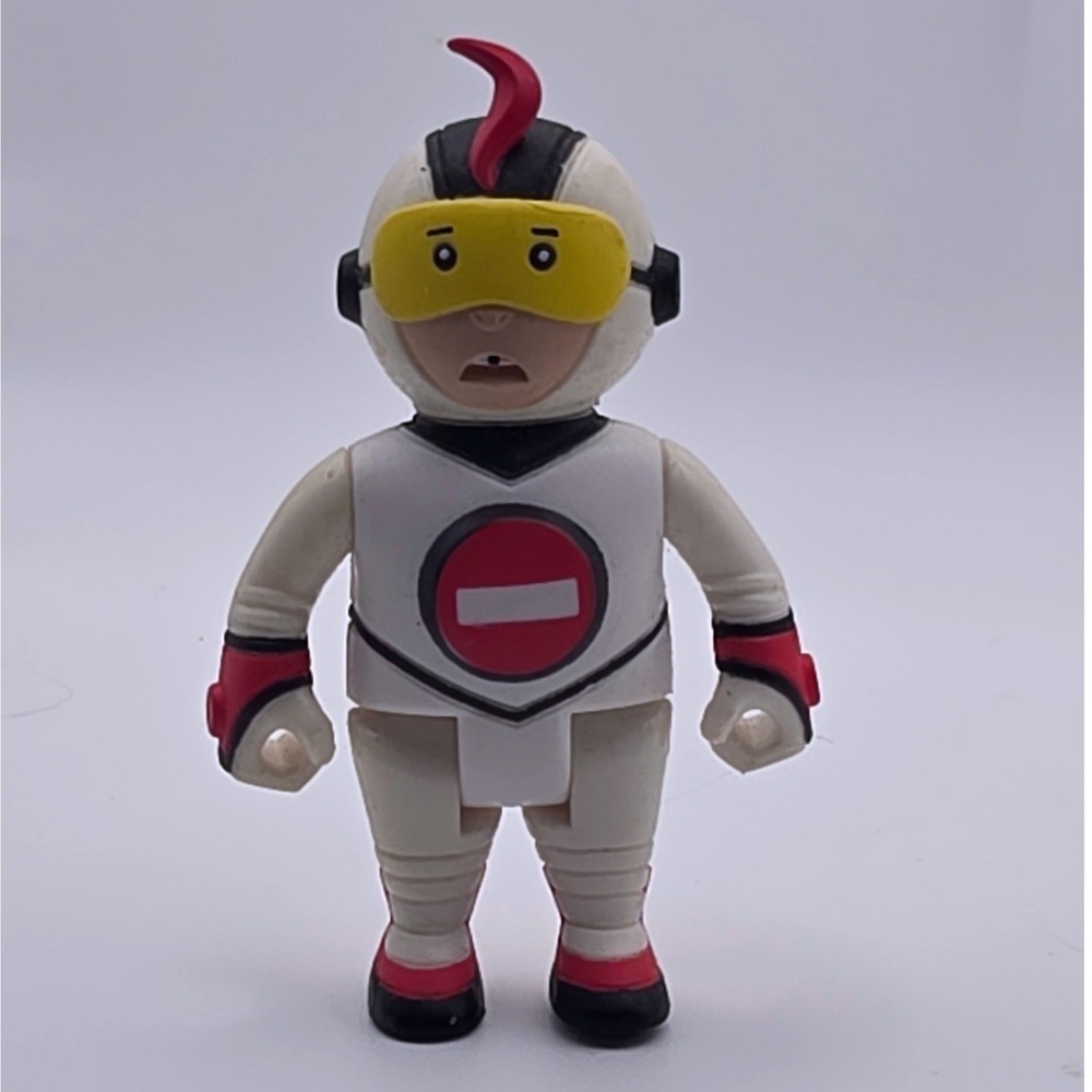 Bandai Action Figure White Fair Condition Teen Titans Menos 2004 Vintage Rare